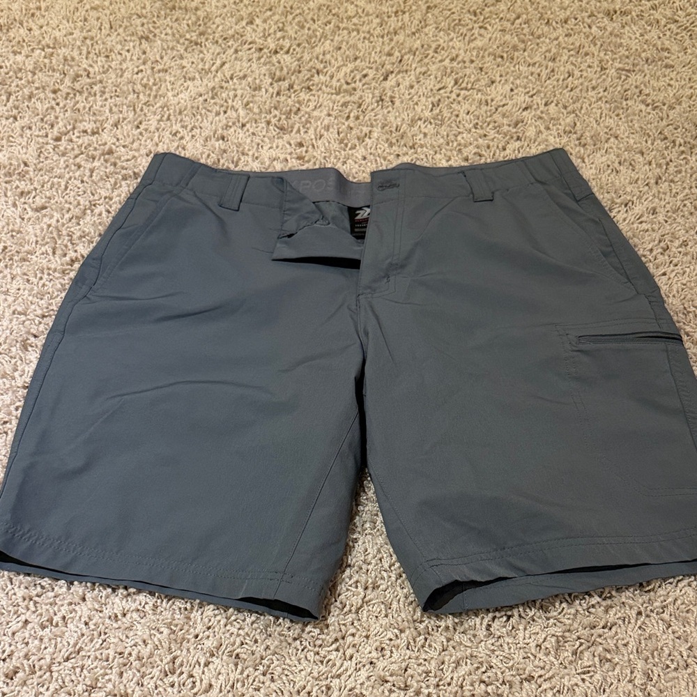 ZeroXposur Men's Charcoal Flat Front Shorts